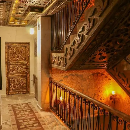 Hotel Olivia Cave